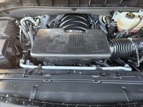 Used 2025 Chevrolet Suburban RST w/ Comfort Package image 33