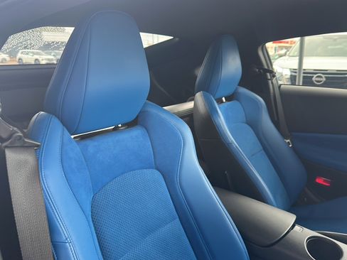 Used 2024 Nissan Z Performance w/ Floor Mat Package image 21