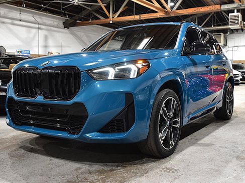 Used 2023 BMW X1 xDrive28i w/ Premium Package image 5
