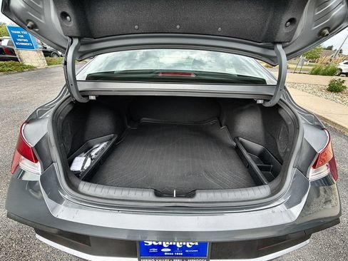 Certified 2026 Hyundai Elantra Sport w/ Cargo Package FWD image 18