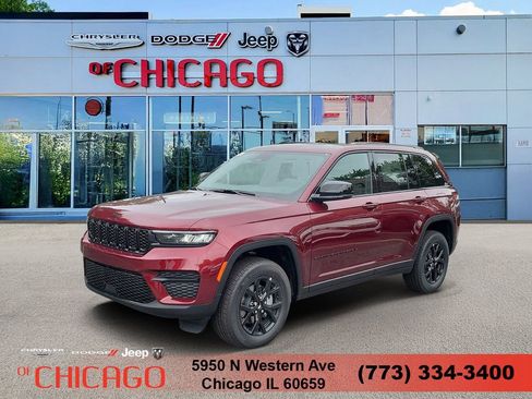 New 2025 Jeep Grand Cherokee Altitude AWD/4WD image 2
