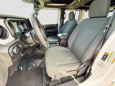 Used 2024 Jeep Wrangler Unlimited Sport AWD/4WD image 19