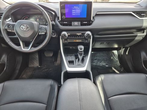 Used 2024 Toyota RAV4 XLE Premium image 15
