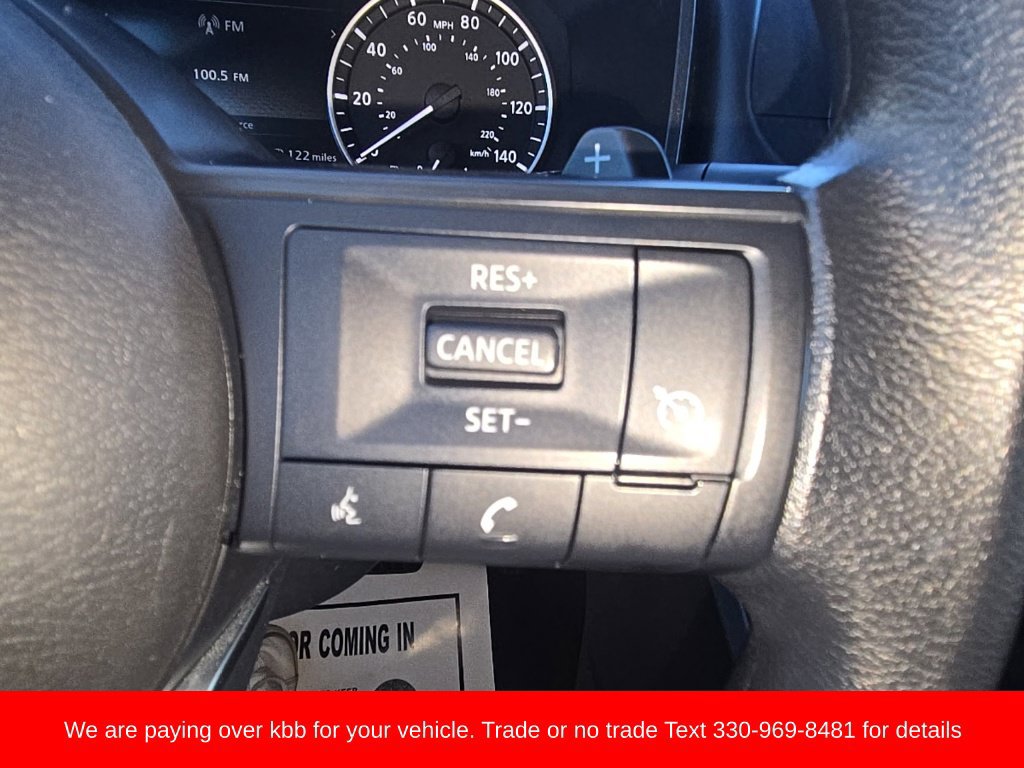 Used 2023 Nissan Rogue S AWD/4WD image 13