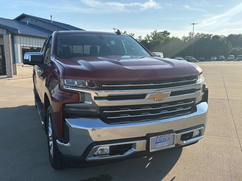 Used 2019 Chevrolet Silverado 1500 LTZ w/ LTZ Plus Package AWD/4WD image 33