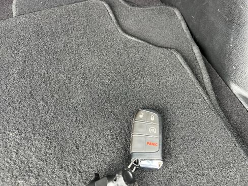 Used 2025 Jeep Compass Limited AWD/4WD image 21