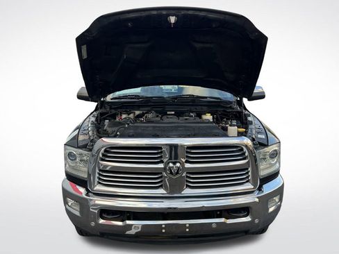 Used 2018 RAM 2500 Laramie w/ Off Road Package AWD/4WD image 15