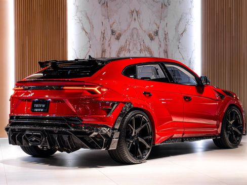 Used 2023 Lamborghini Urus Performante AWD/4WD image 4