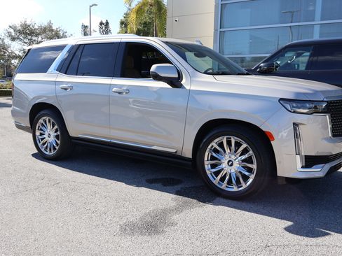 Used 2021 Cadillac Escalade Premium Luxury w/ Driver Assist Tech Package image 12