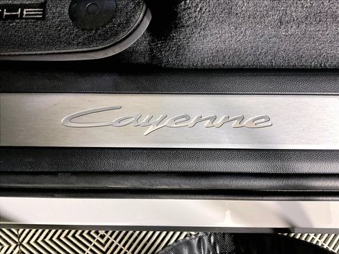 Used 2026 Porsche Cayenne Coupe AWD/4WD image 21