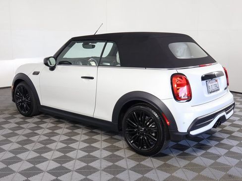 Used 2024 MINI Cooper S w/ Signature Upholstery Package FWD image 6