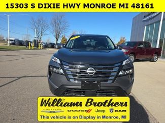 Used 2024 Nissan Rogue SV video 2