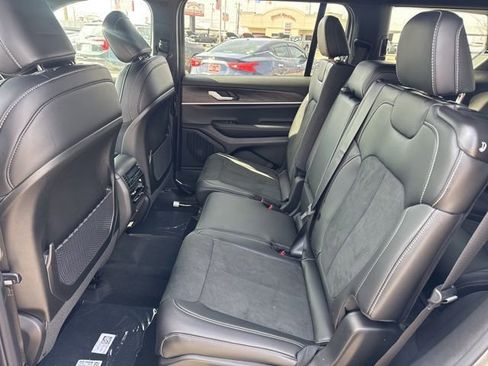 New 2026 Jeep Grand Cherokee L Laredo image 13