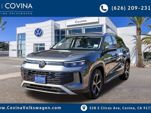 New 2026 Volkswagen Tiguan SE image 3
