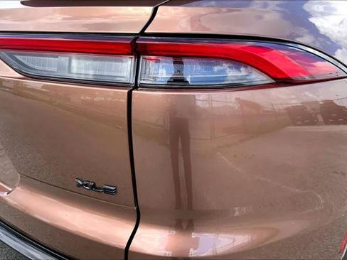 Certified 2026 Toyota Crown Signia XLE image 30