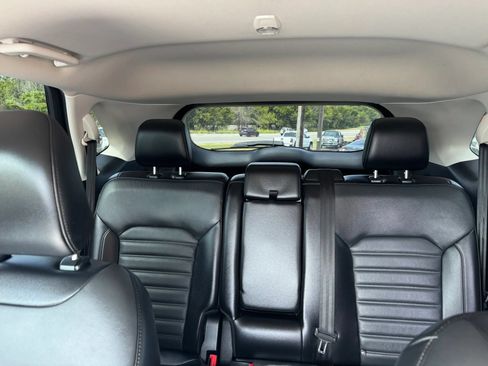 Used 2018 Ford Edge SEL w/ Equipment Group 201A FWD image 4