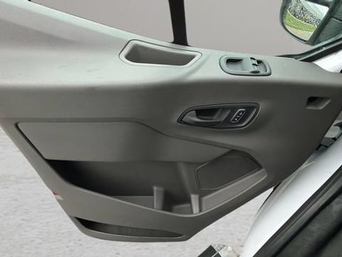 Used 2025 Ford Transit 250 Low Roof w/ Exterior Upgrade Package RWD image 17
