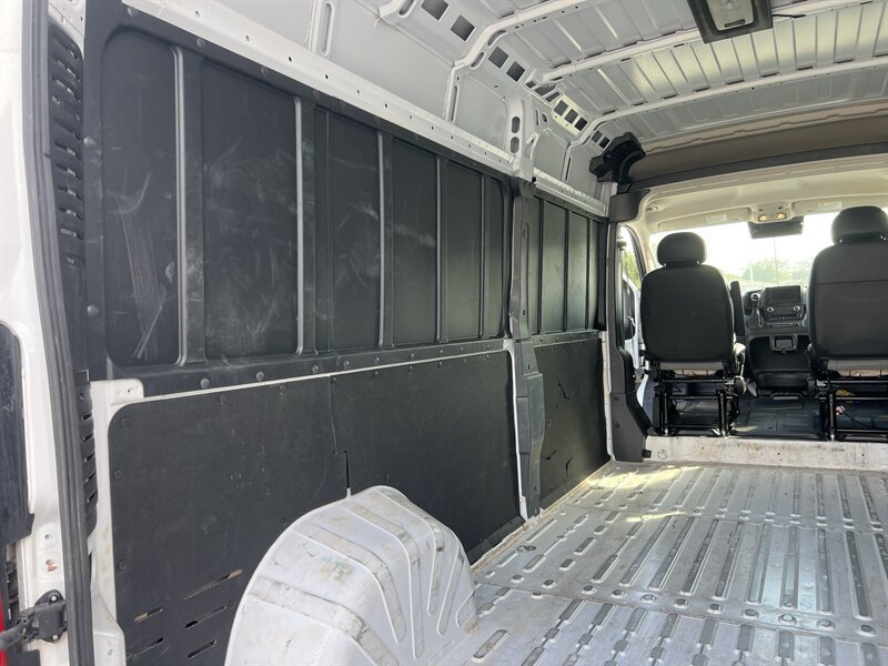 Used 2025 RAM ProMaster 3500 w/ Convenience Group FWD image 10