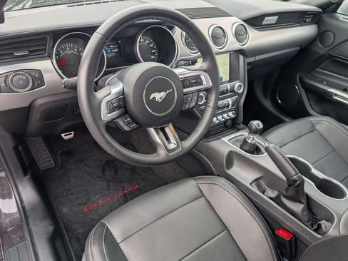 Used 2022 Ford Mustang GT Premium image 18