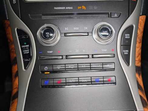 Used 2017 Lincoln MKX Reserve AWD/4WD image 30