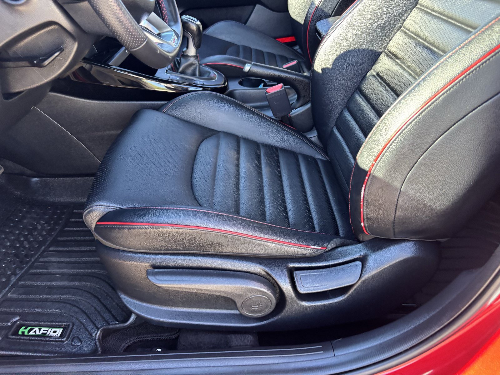 Used 2023 Kia Forte GT FWD image 21