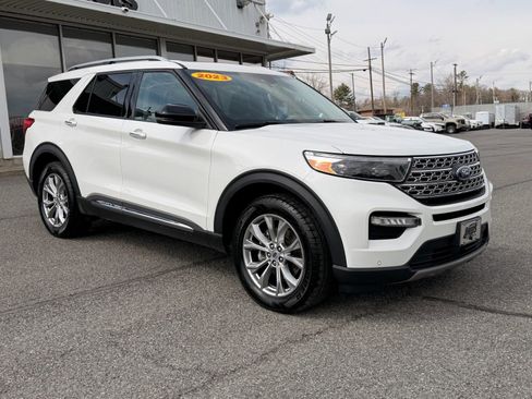 Used 2023 Ford Explorer Limited w/ Limited Technology Package image 8
