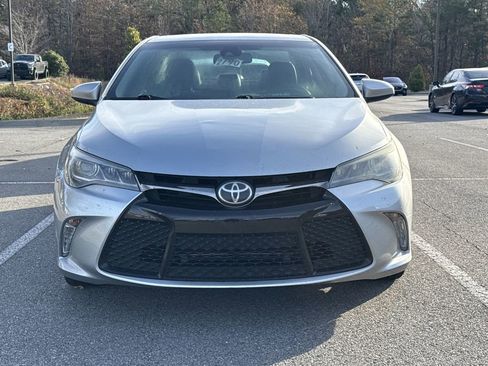Used 2015 Toyota Camry XSE image 2