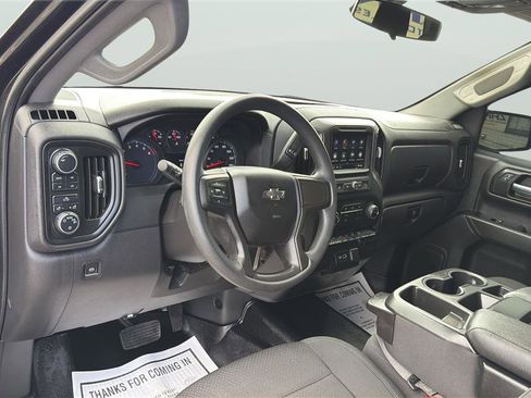 Used 2022 Chevrolet Silverado 1500 Custom Trail Boss w/ LPO, Dark Essentials Package AWD/4WD image 17