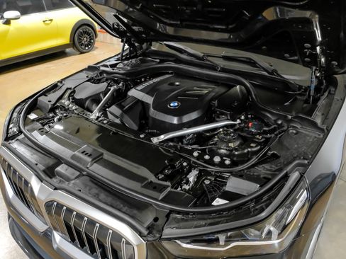 Used 2025 BMW 530i RWD image 51