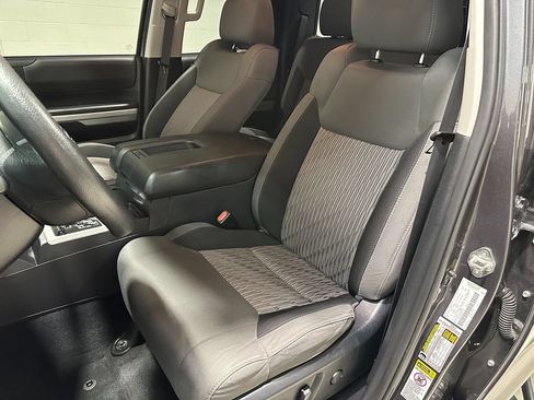 Used 2017 Toyota Tundra SR5 w/ TRD Off Road Package AWD/4WD image 31