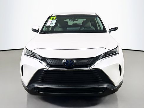 Used 2021 Toyota Venza LE w/ Carpet Mat Package (TMS) image 11