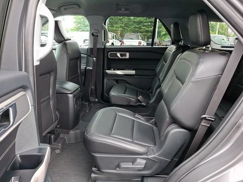 Certified 2023 Ford Explorer XLT w/ Equipment Group 202A AWD/4WD image 12