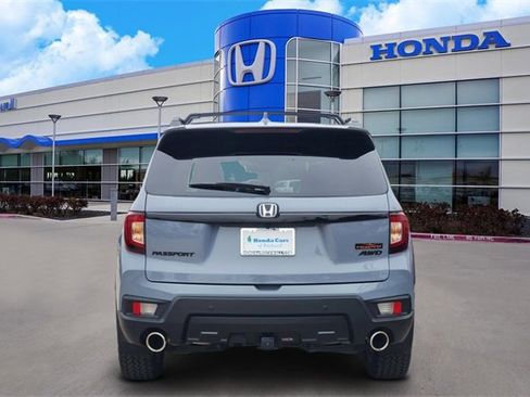 Certified 2024 Honda Passport TrailSport image 5