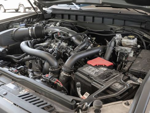 Used 2025 Ford Bronco Raptor AWD/4WD image 17