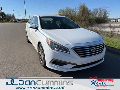Used 2015 Hyundai Sonata SE w/ Option Group 09