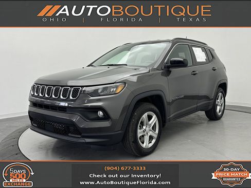 Used 2024 Jeep Compass Latitude w/ Altitude Special Edition image 1