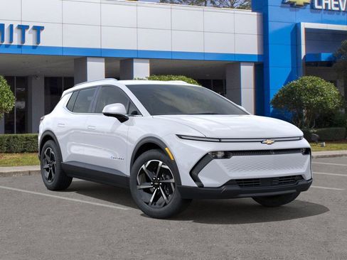 New 2026 Chevrolet Equinox EV LT image 7