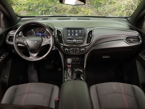 Used 2022 Chevrolet Equinox RS AWD/4WD image 19