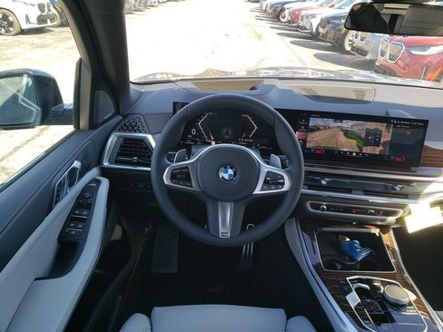 New 2026 BMW X5 xDrive40i w/ M Sport Package AWD/4WD image 9