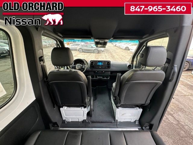 Used 2024 Mercedes-Benz Sprinter 2500 image 14