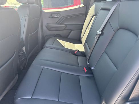 New 2025 GMC Canyon Elevation w/ Convenience Package image 17