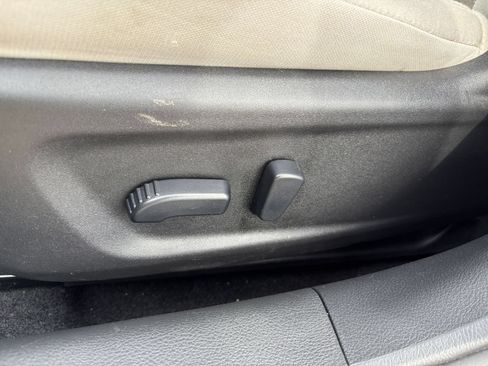 Used 2025 Nissan Altima 2.5 SV FWD image 22