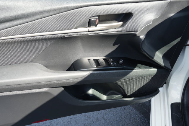 Used 2025 Toyota Camry SE FWD image 23