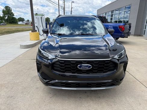 Certified 2023 Ford Escape ST-Line w/ Tech Pack #1 FWD image 6