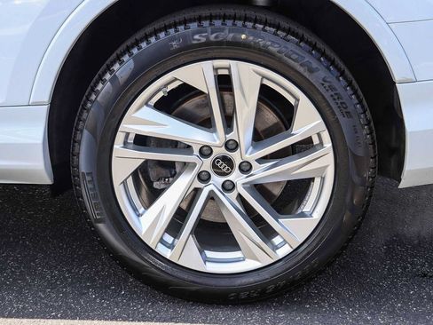 Used 2023 Audi Q7 3.0T Premium Plus w/ Premium Plus Package AWD/4WD image 10