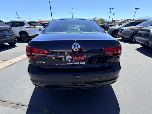 Used 2018 Volkswagen Jetta S FWD image 5