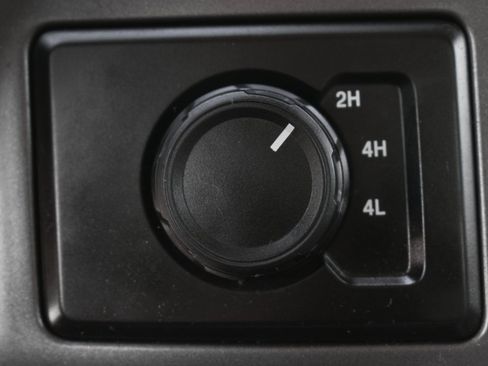 Used 2017 Ford F150 XLT w/ Equipment Group 301A Mid image 28