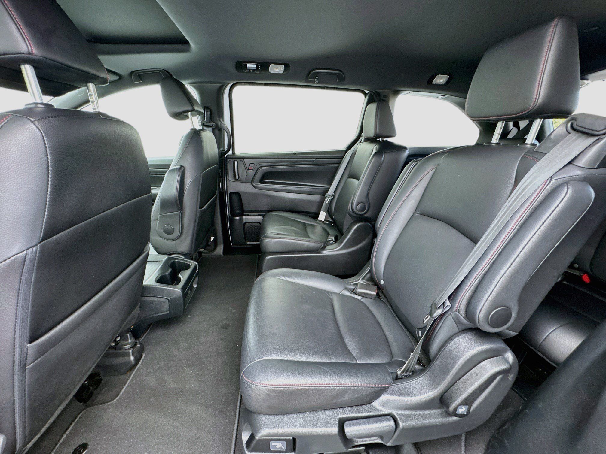 Used 2024 Honda Odyssey Sport image 16
