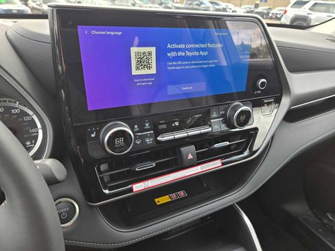 New 2026 Toyota Highlander XLE AWD/4WD image 29