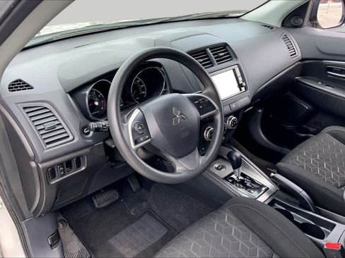 Used 2024 Mitsubishi Outlander Sport ES AWD/4WD image 17